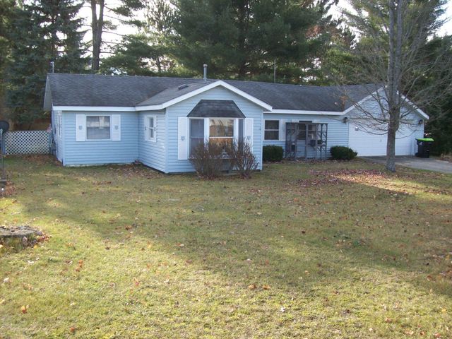 9136 Richfield Court, Saint Helen, MI 48656