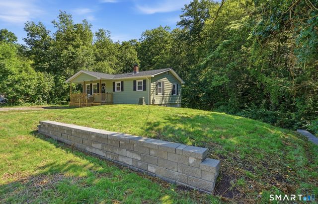 16 Tunnel Hill Court, Lisbon, CT 06351