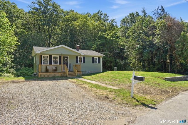 16 Tunnel Hill Court, Lisbon, CT 06351