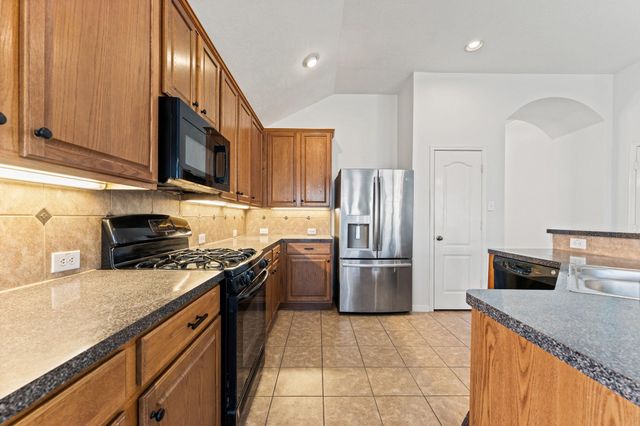 30106 Saw Oaks Drive, Magnolia, TX 77355