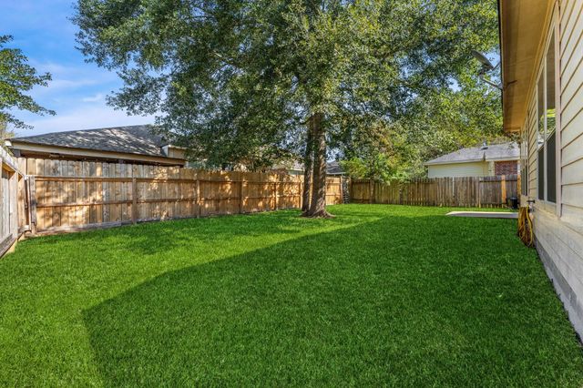 30106 Saw Oaks Drive, Magnolia, TX 77355