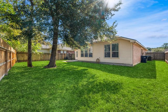 30106 Saw Oaks Drive, Magnolia, TX 77355