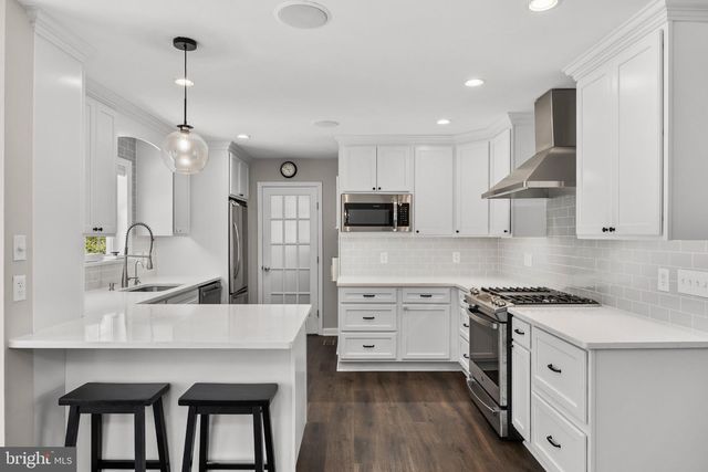1220 W ATLANTIC AVE, Blackwood, NJ 08012