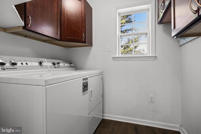 1220 W ATLANTIC AVE, Blackwood, NJ 08012