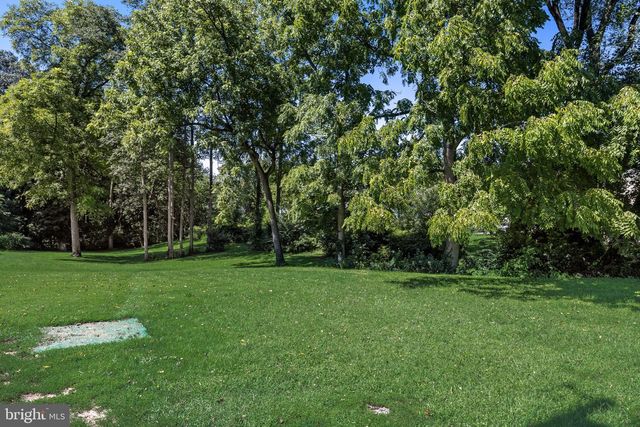 1220 W ATLANTIC AVE, Blackwood, NJ 08012