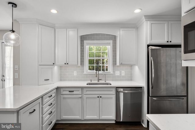 1220 W ATLANTIC AVE, Blackwood, NJ 08012