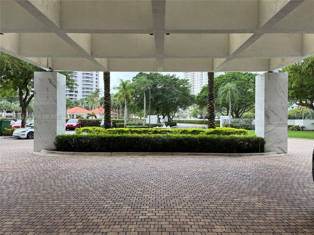 3300 NE 192nd Street 206, Aventura, FL 33180