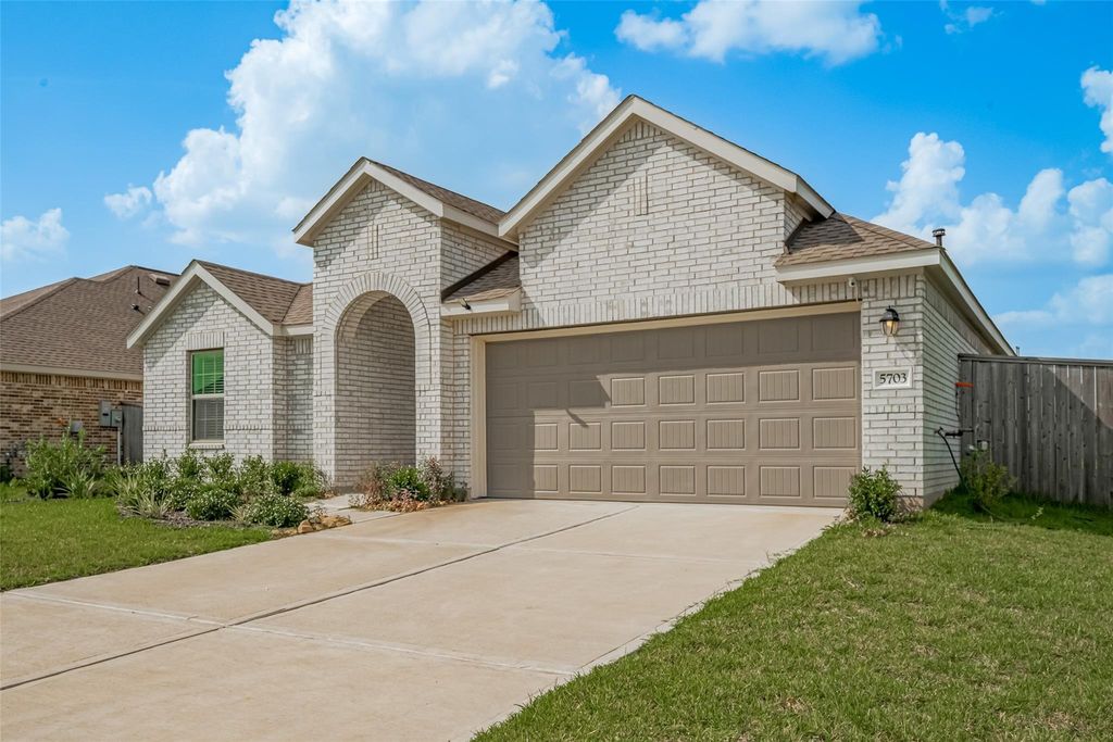 5703 Knox Landing Drive, Rosenberg, TX 77469