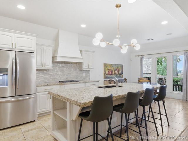 7058 E 127th Street S, Bixby, OK 74008