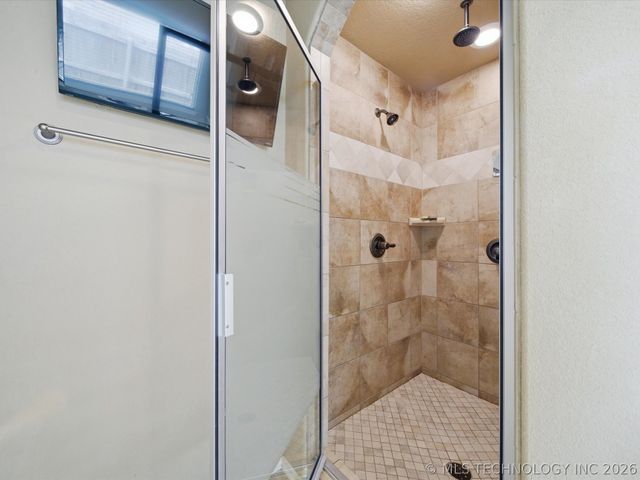 7058 E 127th Street S, Bixby, OK 74008