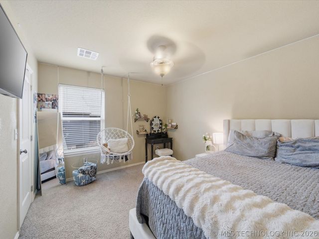 7058 E 127th Street S, Bixby, OK 74008