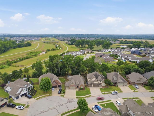 7058 E 127th Street S, Bixby, OK 74008