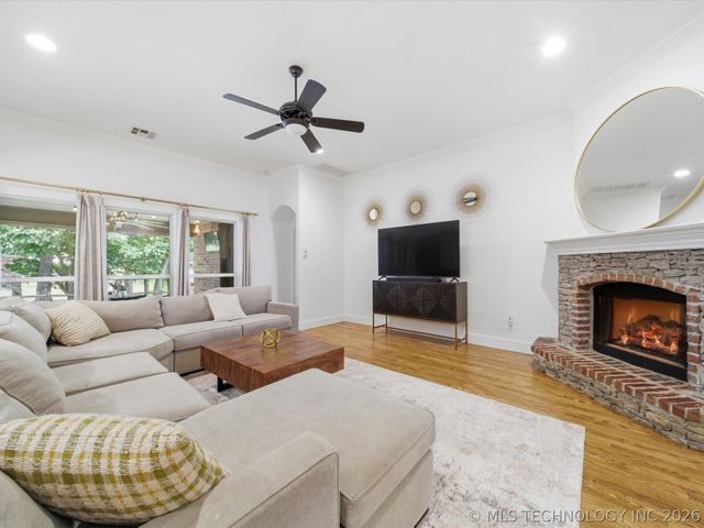 7058 E 127th Street S, Bixby, OK 74008