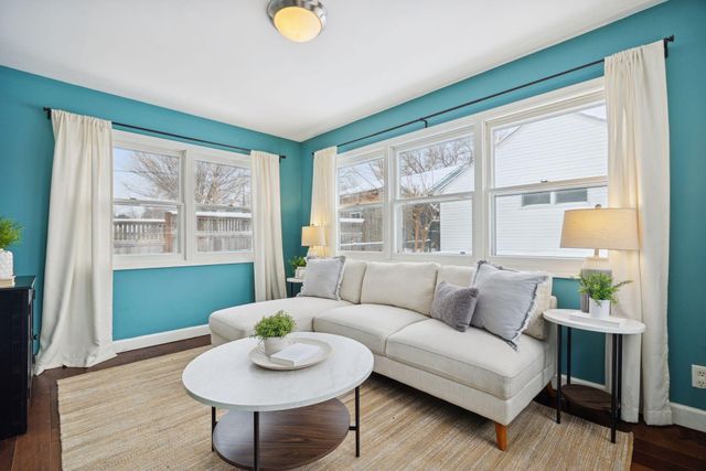 1275 Niles Avenue, Saint Paul, MN 55116