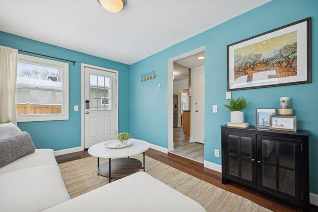 1275 Niles Avenue, Saint Paul, MN 55116