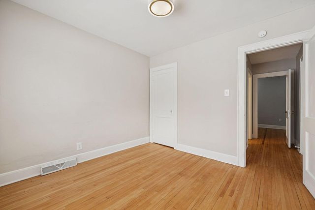 1275 Niles Avenue, Saint Paul, MN 55116