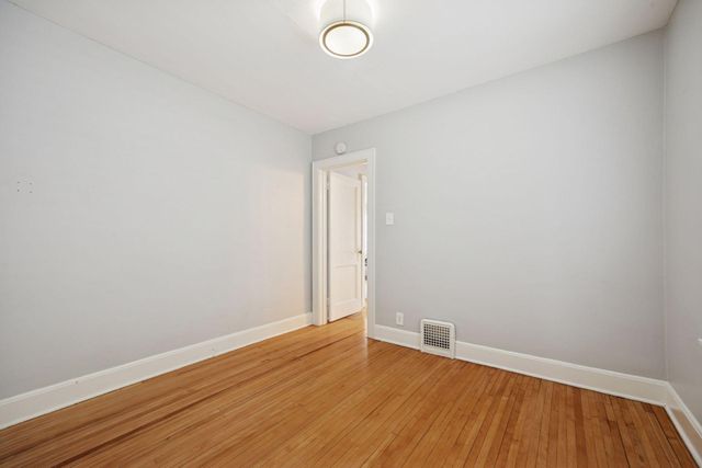 1275 Niles Avenue, Saint Paul, MN 55116