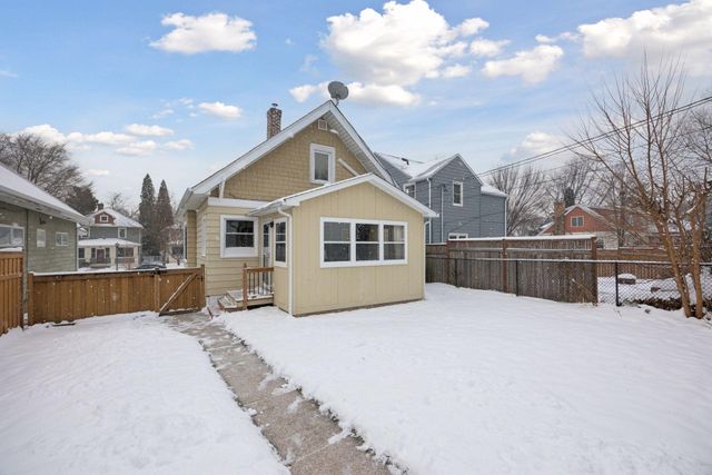 1275 Niles Avenue, Saint Paul, MN 55116