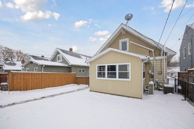 1275 Niles Avenue, Saint Paul, MN 55116