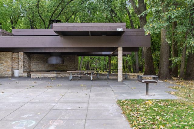 1275 Niles Avenue, Saint Paul, MN 55116