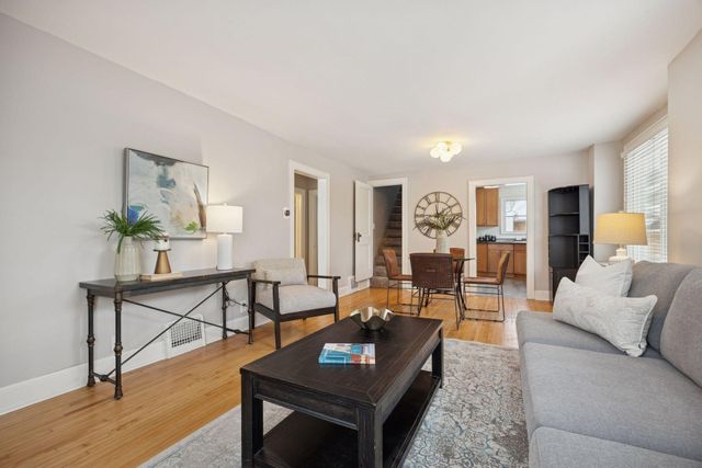 1275 Niles Avenue, Saint Paul, MN 55116