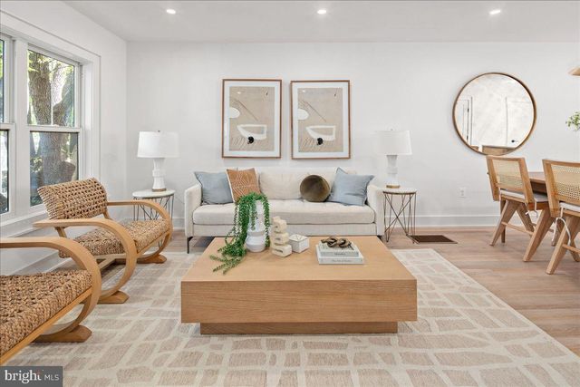 909 N IRVING ST, Arlington, VA 22201