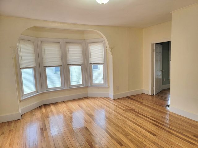 28 Bryant St, Malden, MA 02148