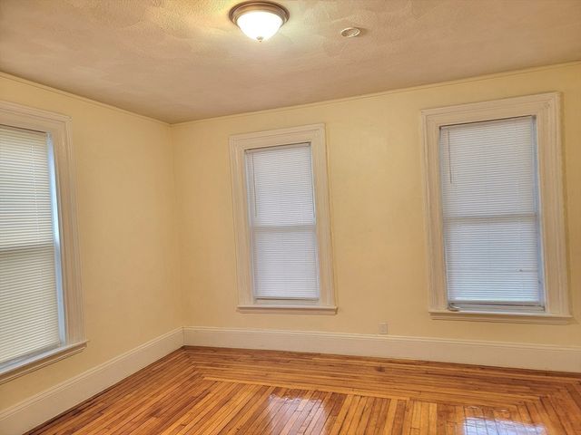 28 Bryant St, Malden, MA 02148