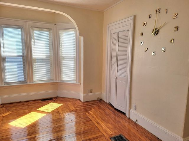 28 Bryant St, Malden, MA 02148