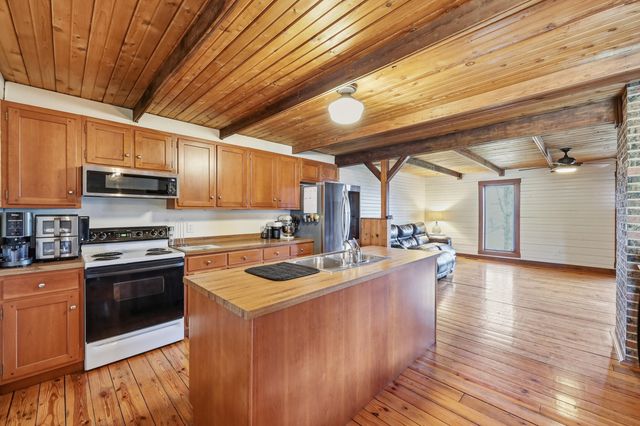 1460 Bonds Mill Road, Lawrenceburg, KY 40342