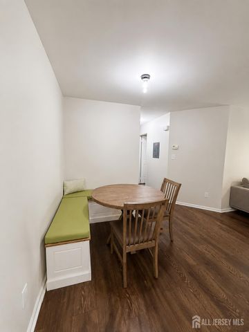 390 Carhart Court, East Brunswick, NJ 08816