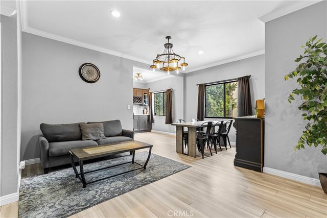 17500 Sherman Way 102, Van Nuys, CA 91406