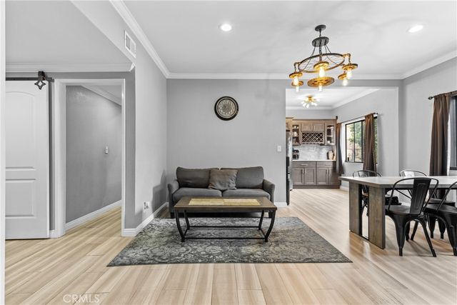 17500 Sherman Way 102, Van Nuys, CA 91406