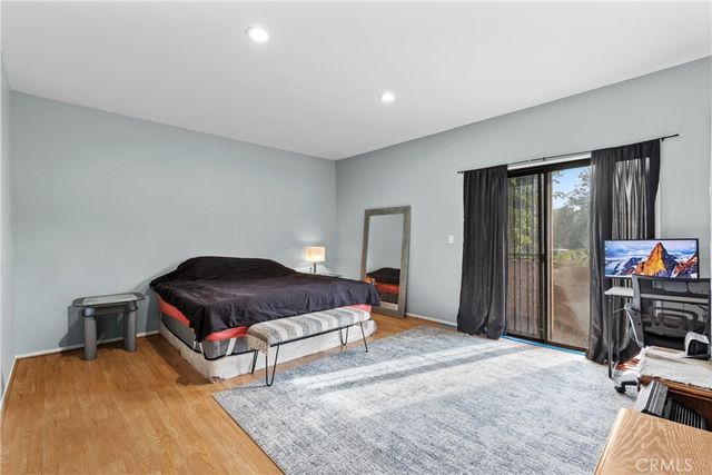 17500 Sherman Way 102, Van Nuys, CA 91406