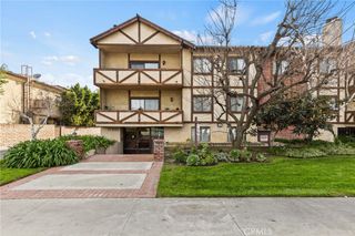 17500 Sherman Way 102, Van Nuys, CA 91406