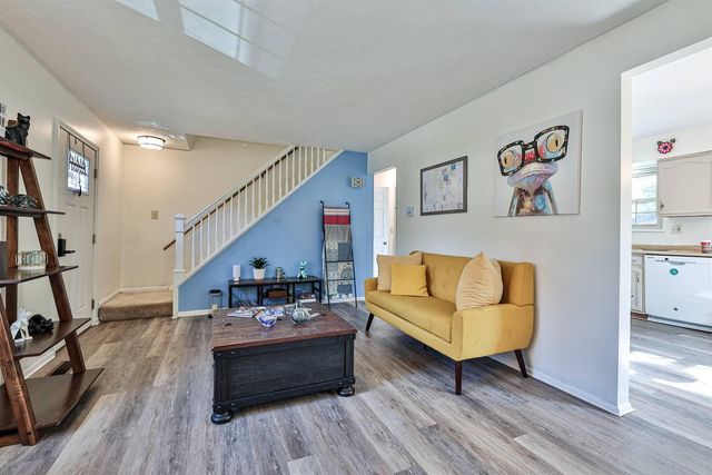 137 Valley View Drive, Southgate, KY 41071