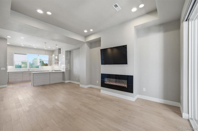 7851 W 51st Avenue B, Arvada, CO 80002