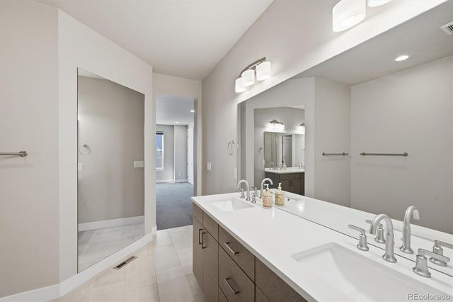 7851 W 51st Avenue B, Arvada, CO 80002
