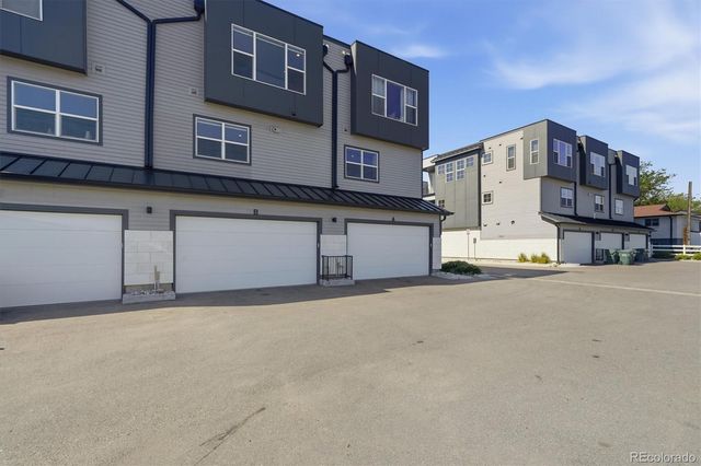 7851 W 51st Avenue B, Arvada, CO 80002