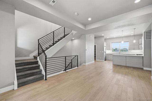 7851 W 51st Avenue B, Arvada, CO 80002