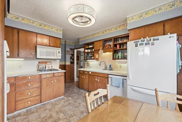 232 JORDAN Street, Council Bluffs, IA 51503