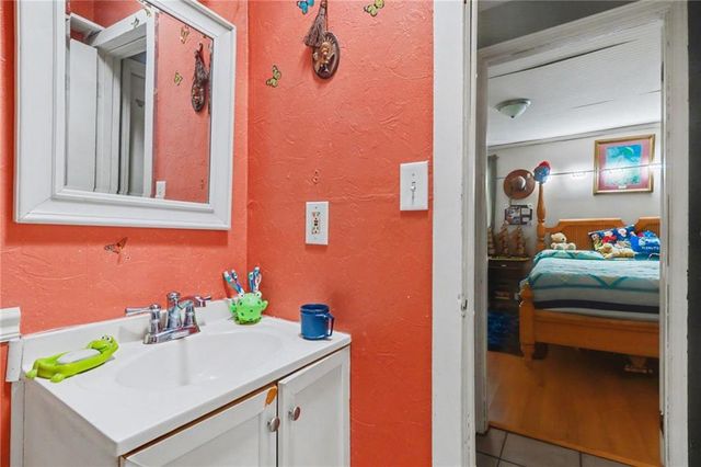 204 Adams Circle SE, Silver Creek, GA 30173