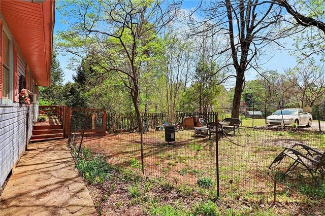 204 Adams Circle SE, Silver Creek, GA 30173