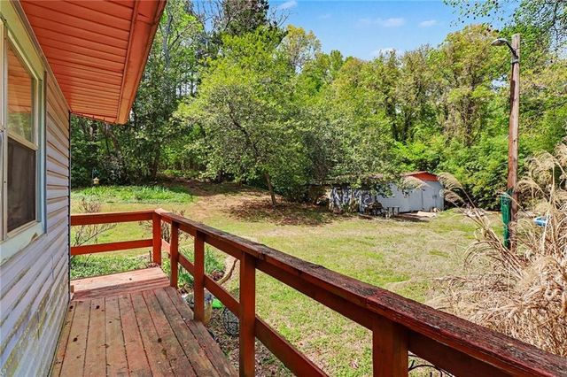204 Adams Circle SE, Silver Creek, GA 30173