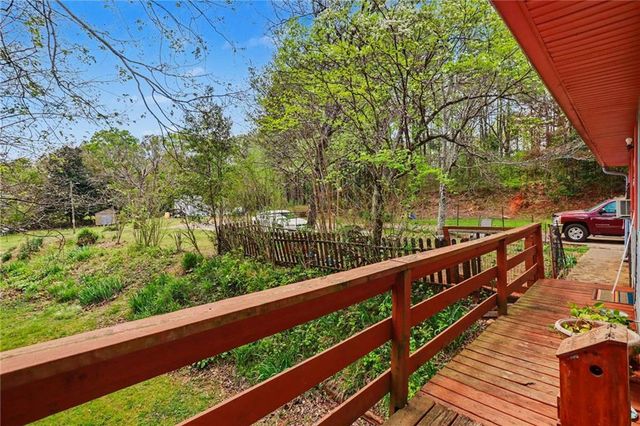 204 Adams Circle SE, Silver Creek, GA 30173