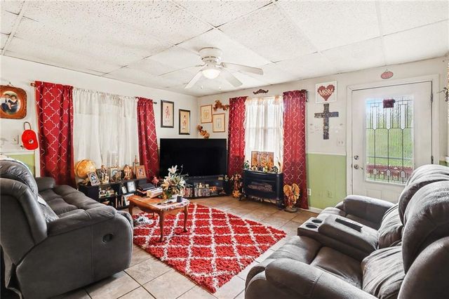 204 Adams Circle SE, Silver Creek, GA 30173