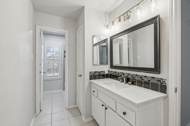 2900 Shadow Oak Court, Flower Mound, TX 75028