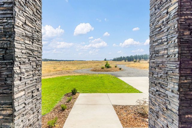 8250 W Mission Rd, Spokane, WA 99224