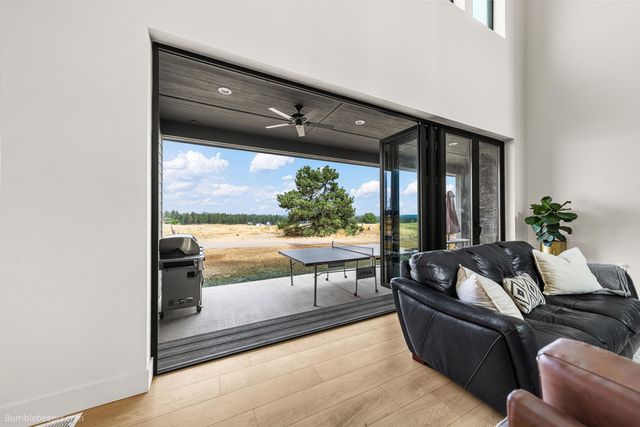 8250 W Mission Rd, Spokane, WA 99224