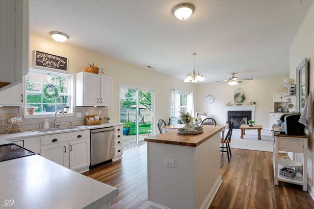 7681 Corsican Circle, Avon, IN 46123